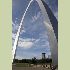 The Gateway Arch – (Brama na zachód) zaprojektowana przez fińsko-amerykańskiego architekta Eero Saarinen. Brama ta symbolizuje zdobywanie terenów na zachód od St. Louis. Ma ona w podstawie jak i wysokości 192m. Jest najwyższym pomnikiem w USA.