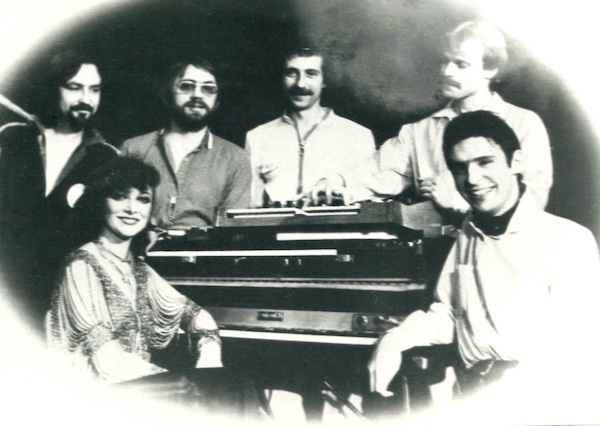 http://irenajarocka.pl/webdocs/image/2025/KG/.Irena-grupowo-z-zespolem-3.jpg