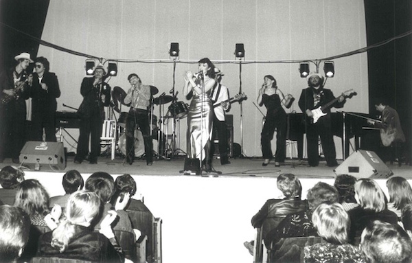 http://irenajarocka.pl/webdocs/image/2026/KG/Irena-Teatr-Buffo-8-03-1980-1.jpg
